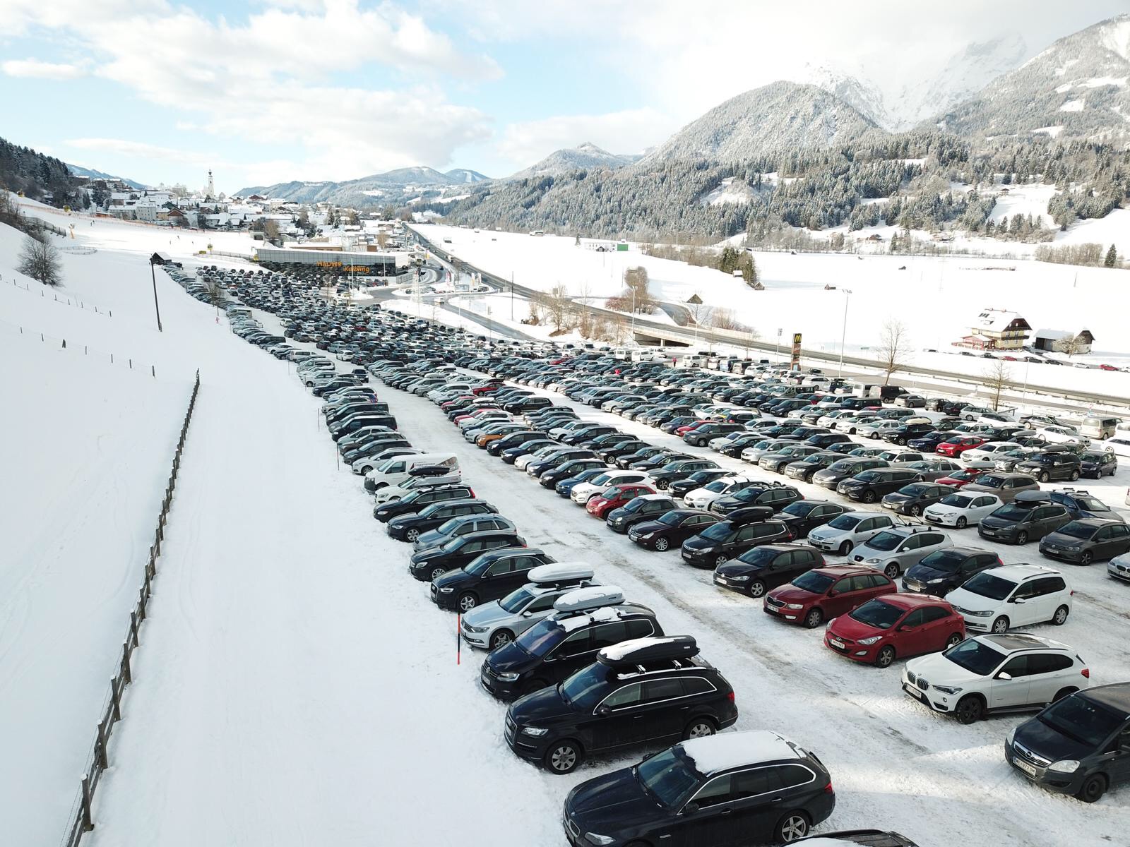 Dein Parkplatz An Der Talstation Hauser Kaibling Schladming